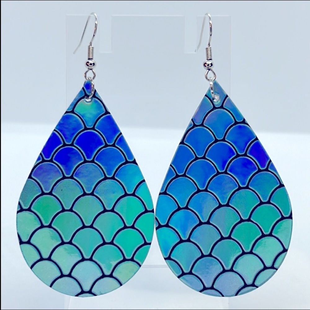 Faux Leather Teardrop Earrings Mermaid Blue Iridescent - Picture 4 of 4